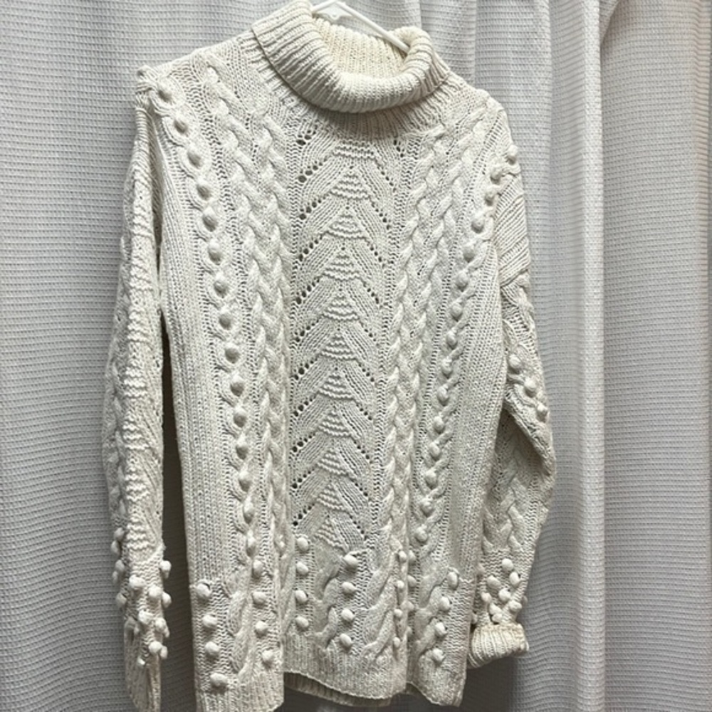 Needleworks white popcorn turtleneck tunic hand knitted sweater medium